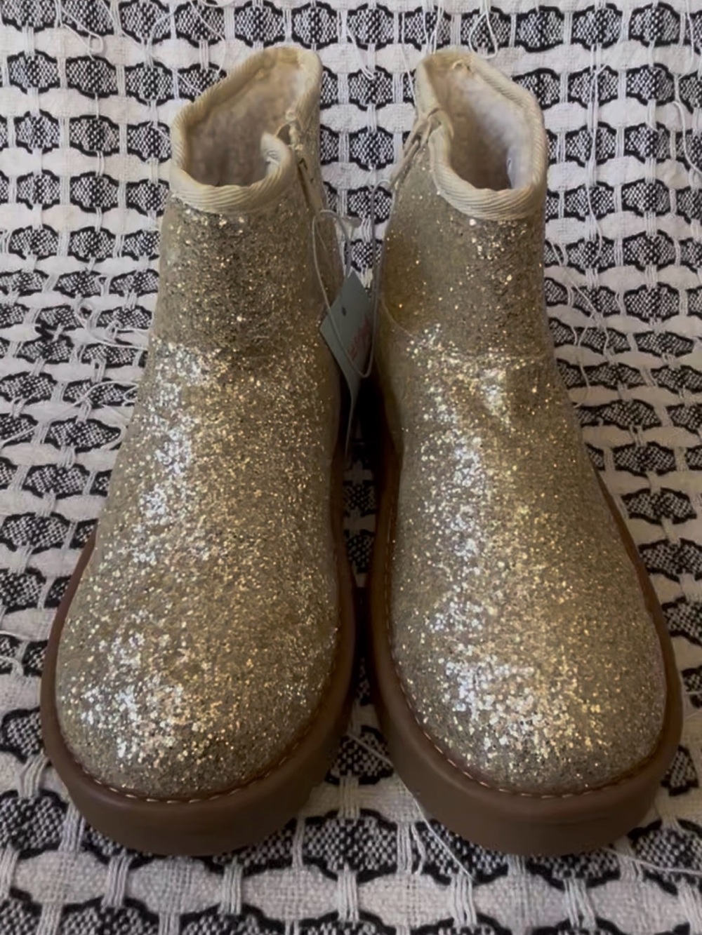Cat & Jack Girls Gold Glitter Ankle Boots Size 5 Faux Fur Lined NWT